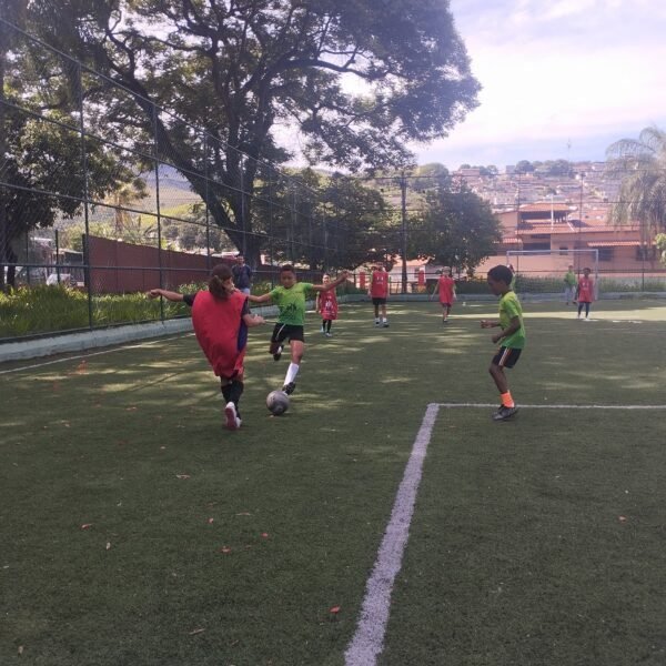Escolinha de Futebol Society - Imagem 2